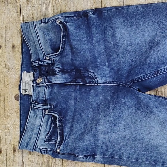 Free People Busted Knee Distressed Skinny Jeans - Picture 5 of 10